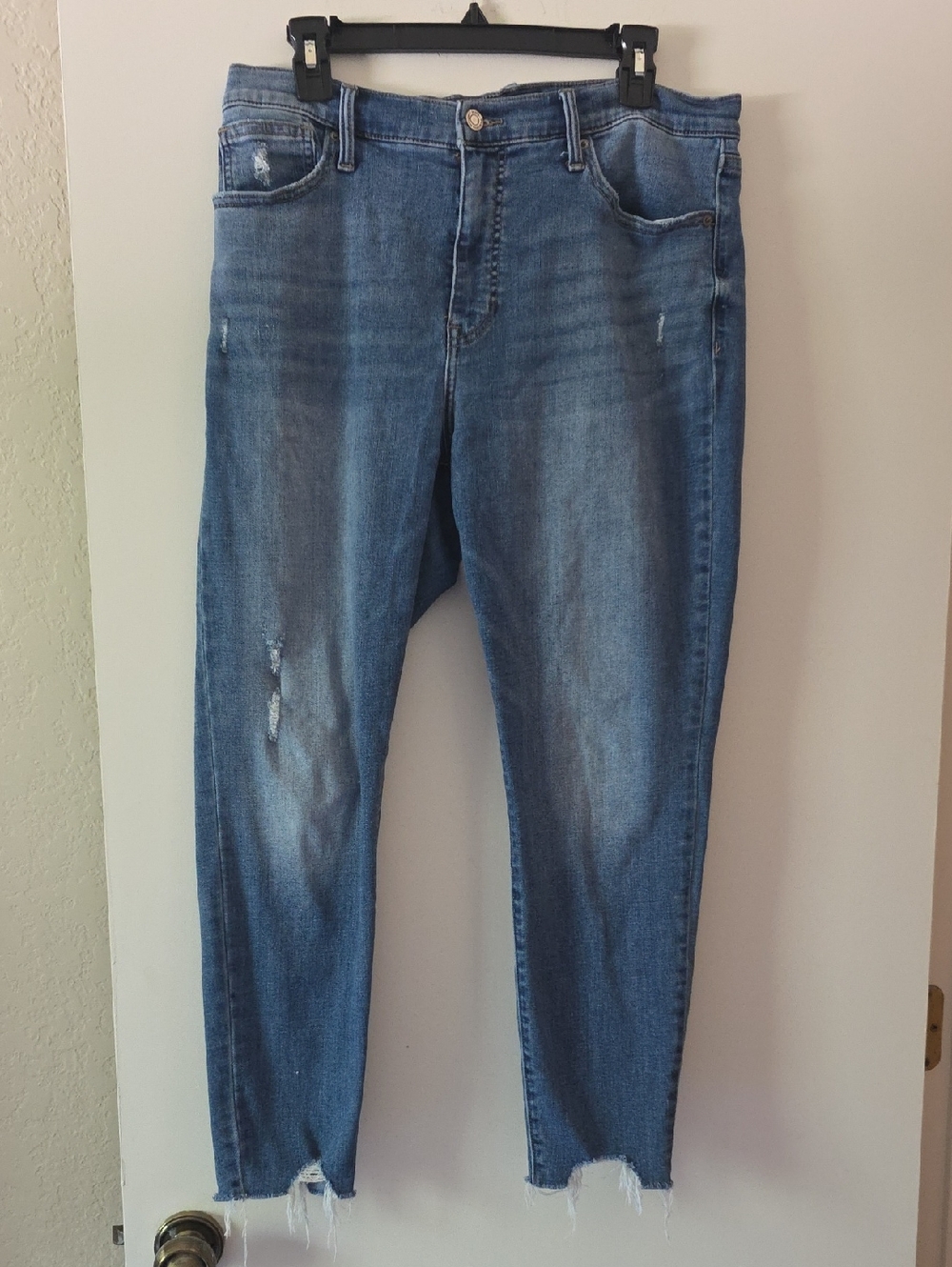Lucky Brand Women's Skinny Jeans in Medium Blue Wash